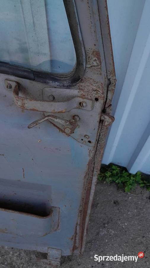 Dzwi do kabiny Ursus C360 puszka orzeszek Kabina Mińsk Mazowiecki