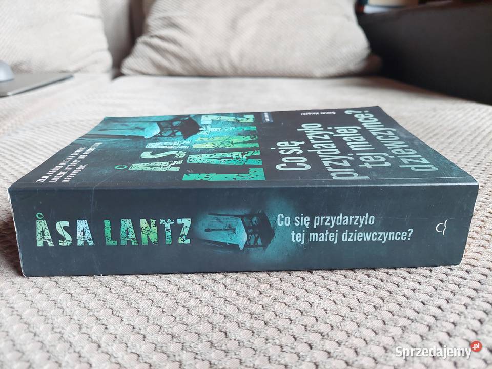 Co się przydarzyło tej małej dziewczynce sa miękka Proza i poezja Kraków