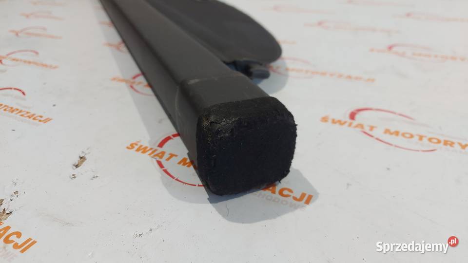 HYUNDAI ix35 13r roleta bagażnika 859102Y000 Rolety bagażnika