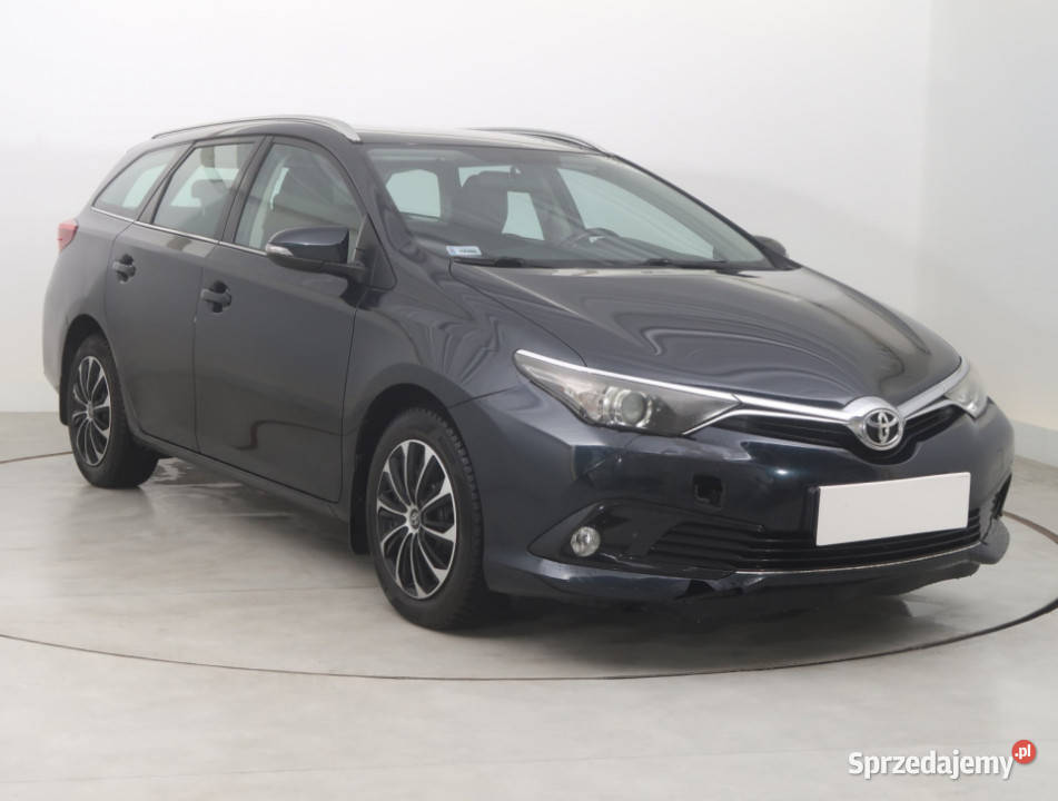Toyota Auris 16 Valvematic klimatyzacja dolnośląskie Bielany Wrocławskie