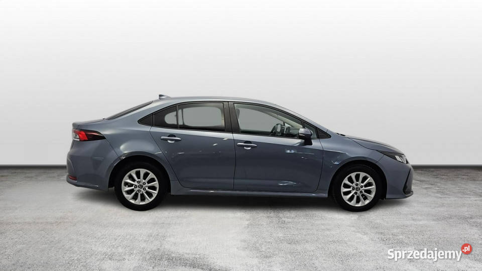 Toyota Corolla 16 Active Z Polskiego Salonu serwisowany w ASO Warszawa