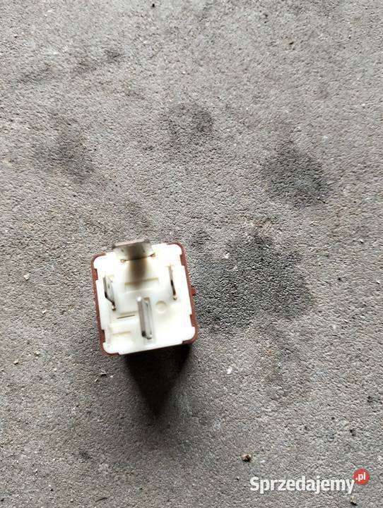 Toyota Yaris wentylator klakson zamek maski benzyna Micigózd