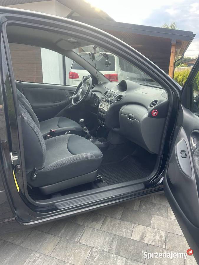 Toyota Yaris 10 2005r Obrowo