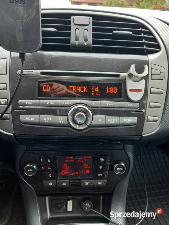 FIAT BRAVO 14 90 2012 Benzyna GAZ