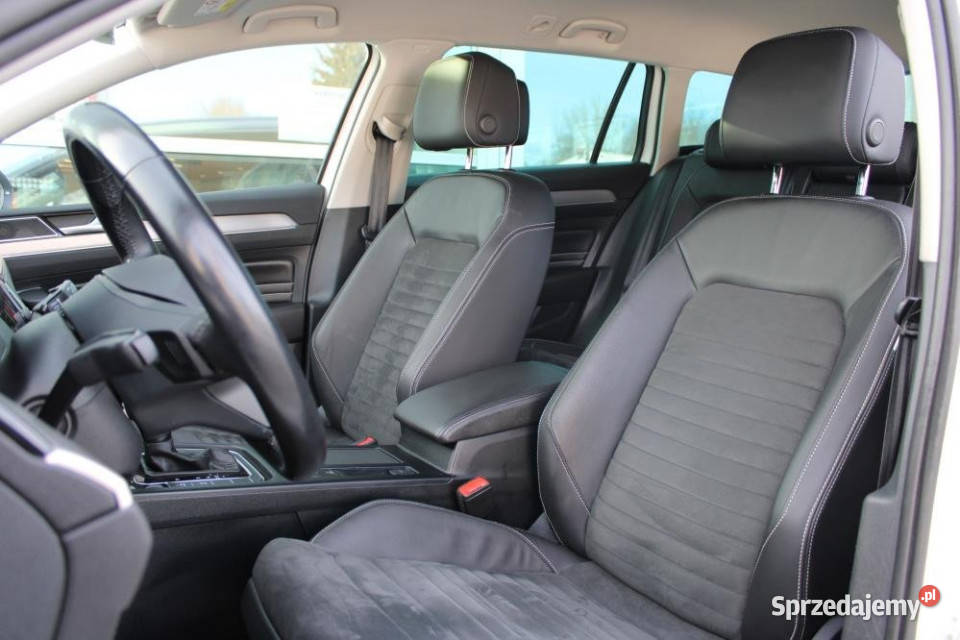 Volkswagen Passat 2021r Hak alcantara Ambienty 144135km Kraków