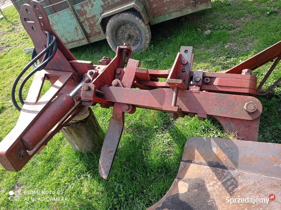 Pług obrotowy do nieużytków ugorów Puck