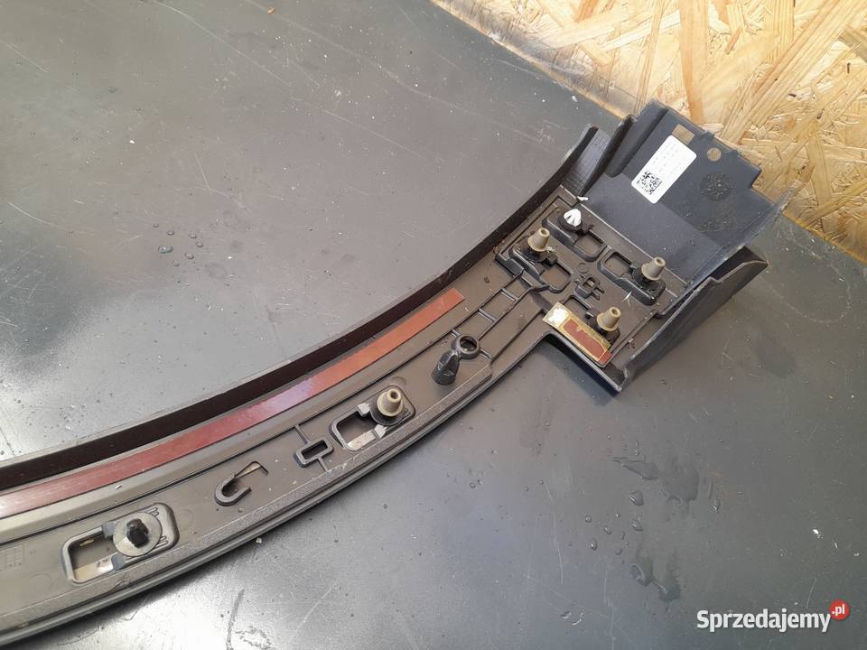 AUDI E TRON NOWA LISTWA BŁOTNIKA LEWA PRZEDNIA osobowe Goleniów