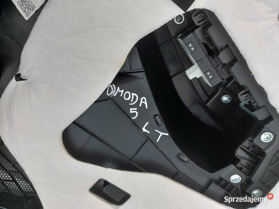 Chery Omoda 5 2024r tapicerka lewa boczek drzwi Tapicerki samochodowe dolnośląskie