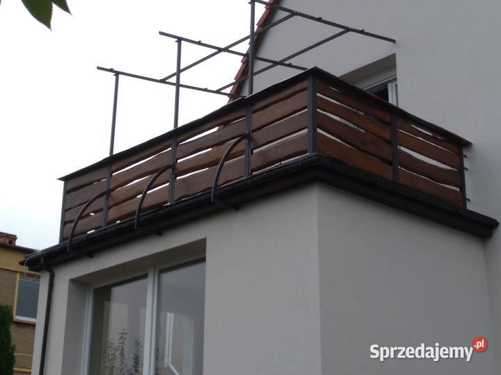 Drewniane zabudowy balkonów i tarasów