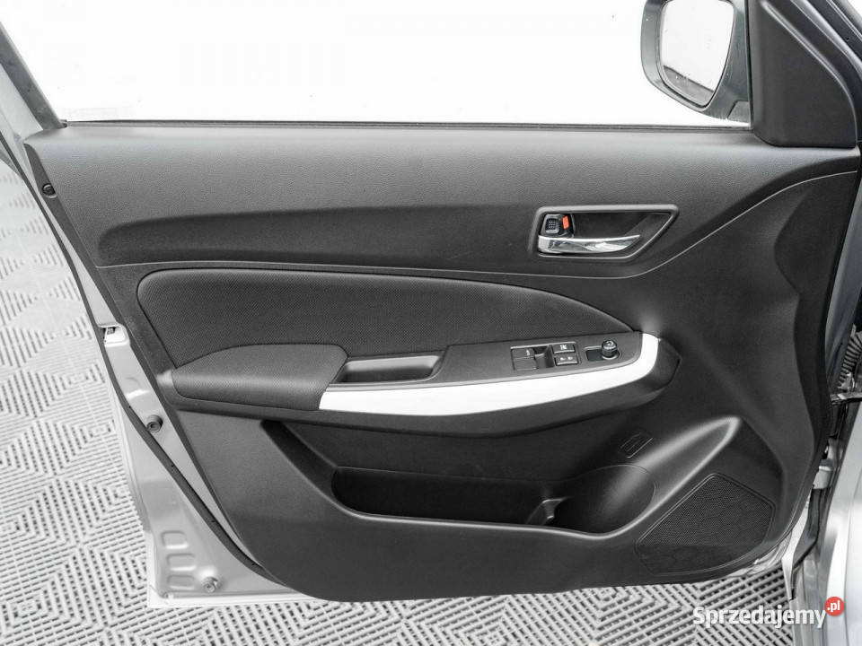 Suzuki Swift WD1386S12 Dualjet SHVS Premium CVT Swift pomorskie