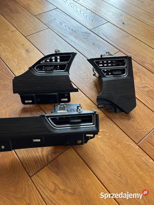 Tesla model s dekory kratki wentylacyjne deska Poznań