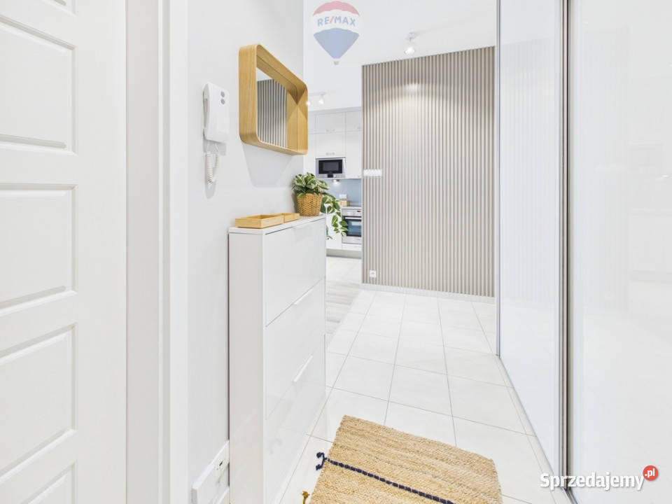 3 pokoje 2 balkony Klimatyzacja Garaż Cisza garaż Nieruchomości mazowieckie Warszawa