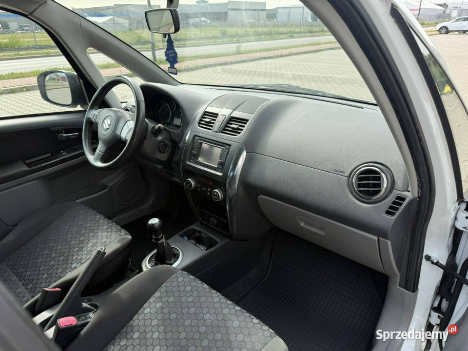 Suzuki SX4 16 Benzyna Serwisowany Gwarancja Piekoszów