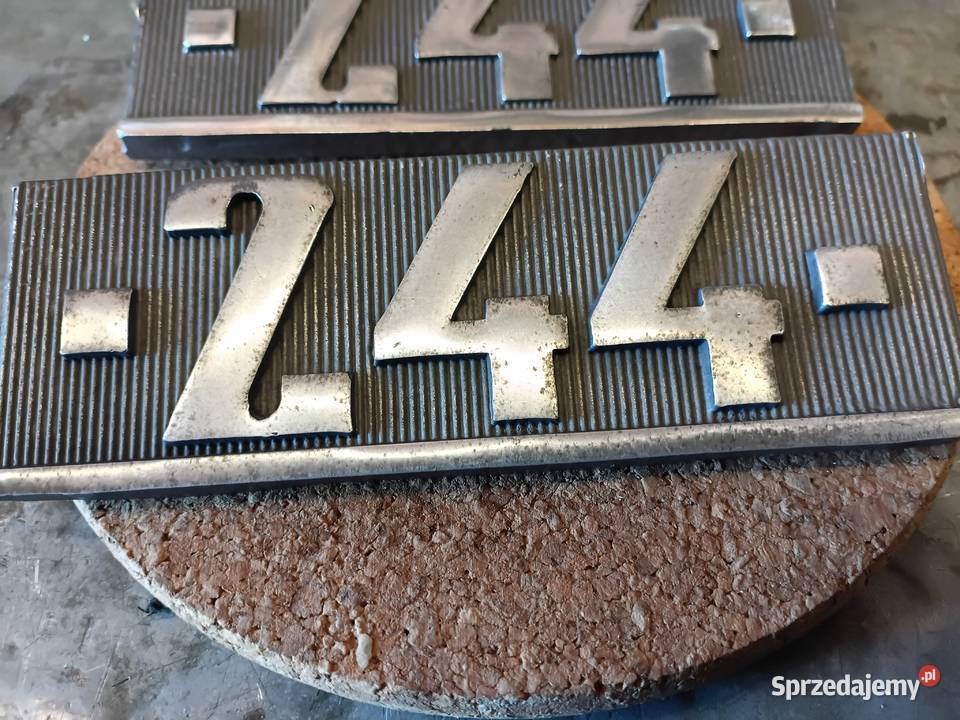 Emblemat znaczek logo star 244 Ori pro aluminium Złoty Stok