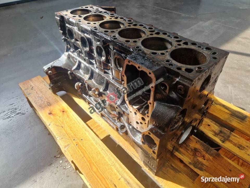 Blok silnika Holland T6155 T6070 T7185 Silnik i osprzęt Byków