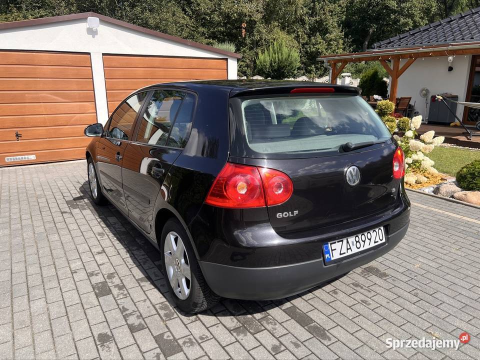 Sprzedam vw golf 16 mpi jednym właścicielu radio Volkswagen Jasień