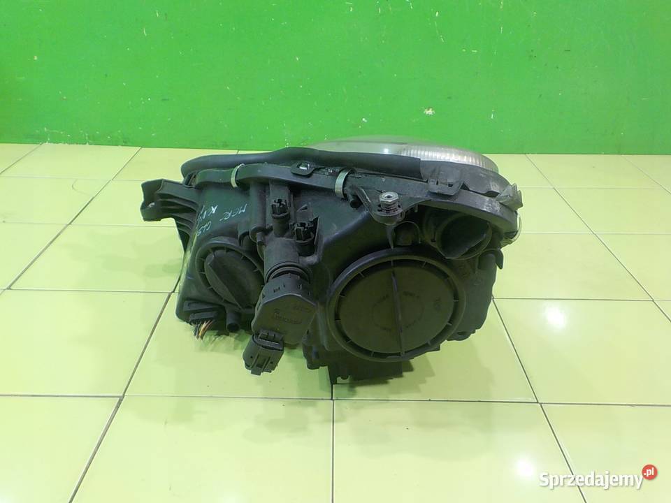 MERCEDES CLS W219 30 CDI 07r 5D lampa prawa Suków