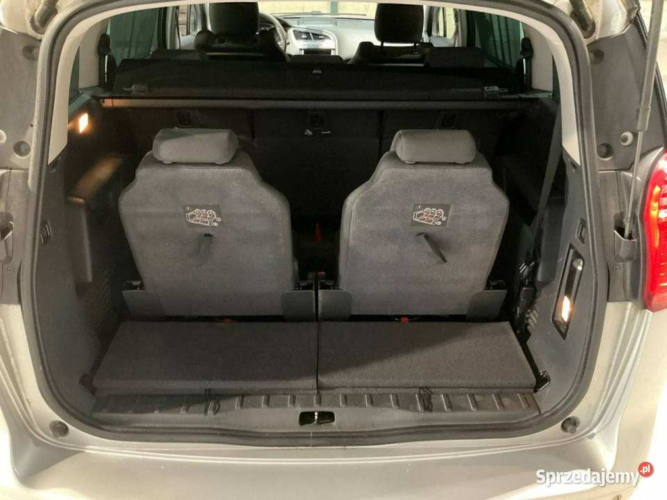 Peugeot 5008 7 miejsc nawigacja parktronik bluetooth
