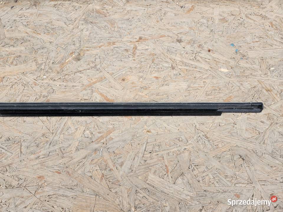 MERCEDES ML W166 LISTWA SZYBA PRAWA TYŁ PRAWY osobowe Międzychód