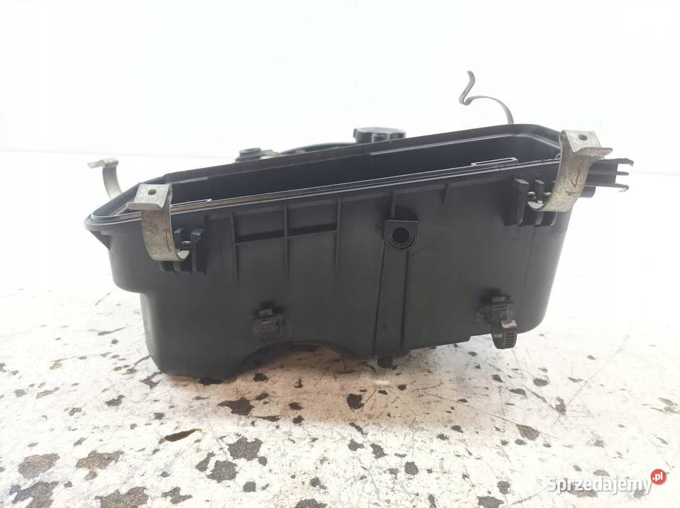 POKRYWA ZAWORÓW 112100Q010 12 12V 1KR Peugeot Głowice cylindrów