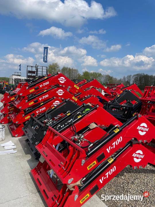 Ładowacz czołowy firmy Agrosped model V700 Gliczarów Dolny
