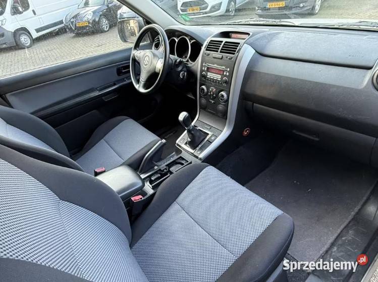 Suzuki Grand Vitara 1616V Exclusive Stojadła
