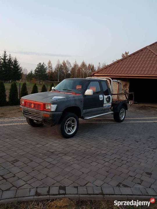 Sprzedam vw taro Toyota hilux Hilux Nisko