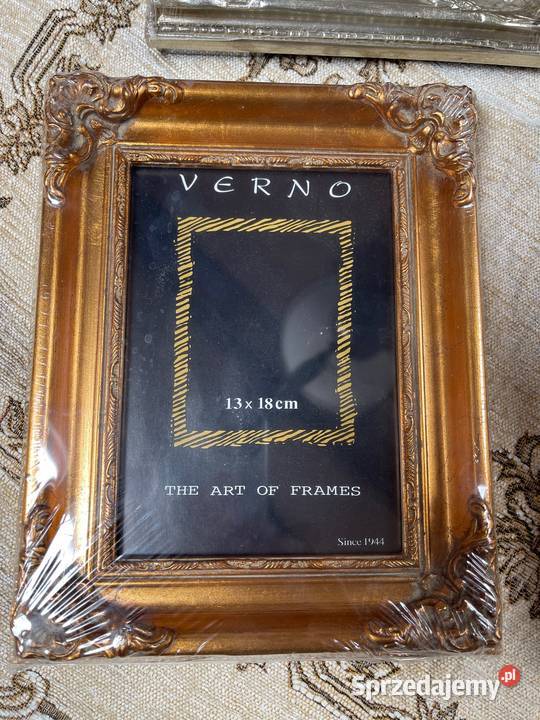 Drewniana rzeźbiona Ramka szkłem foto zdjęcie Bystrzyca Kłodzka sprzedam