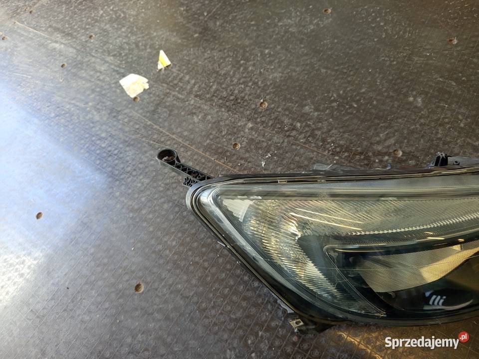 Reflektor prawy astra j lift orginalna hella