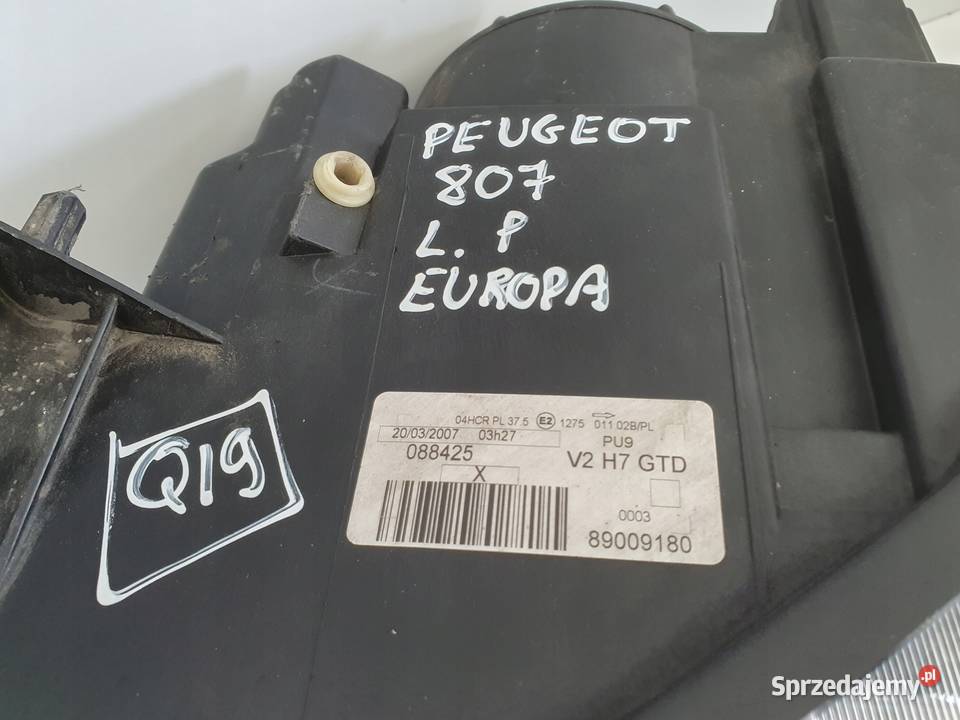 LAMPA LEWA Peugeot 807 Citroen C8 PRZEDNIA lewy Rudka