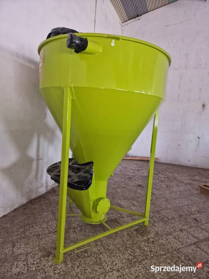 Mieszalnik pasz sypkich ADRAF 500 750 1000 1200 Kielce