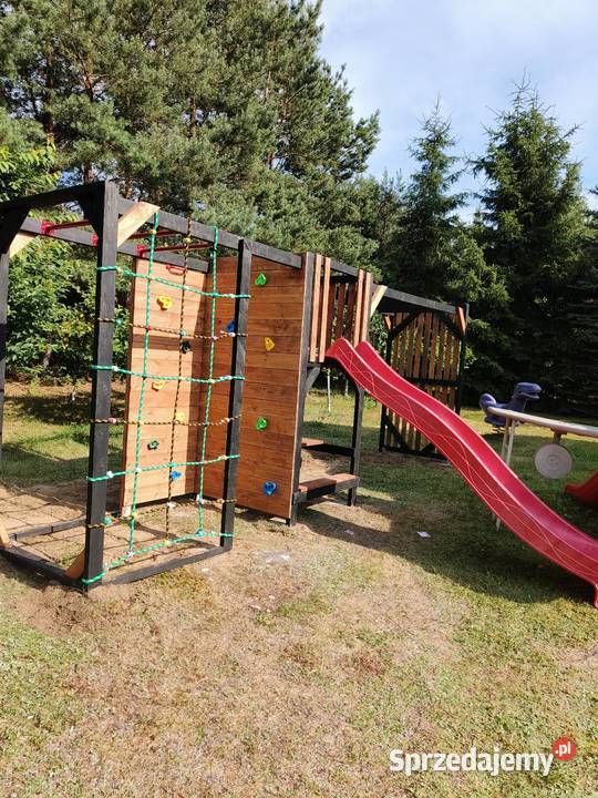 Plac zabaw małpi gaj ślizg huśtawki ścianka Bliżyn sprzedam