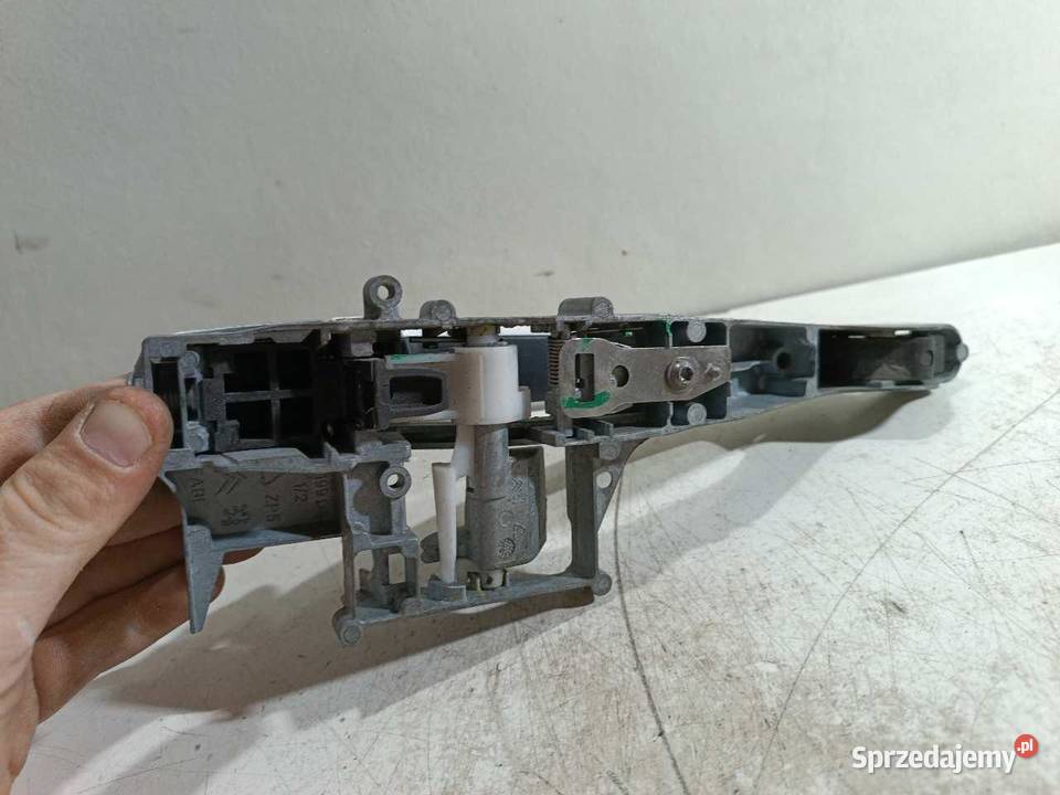 KLAMKA DRZWI PRAWY PRZÓD EWP PEUGEOT 308 3D