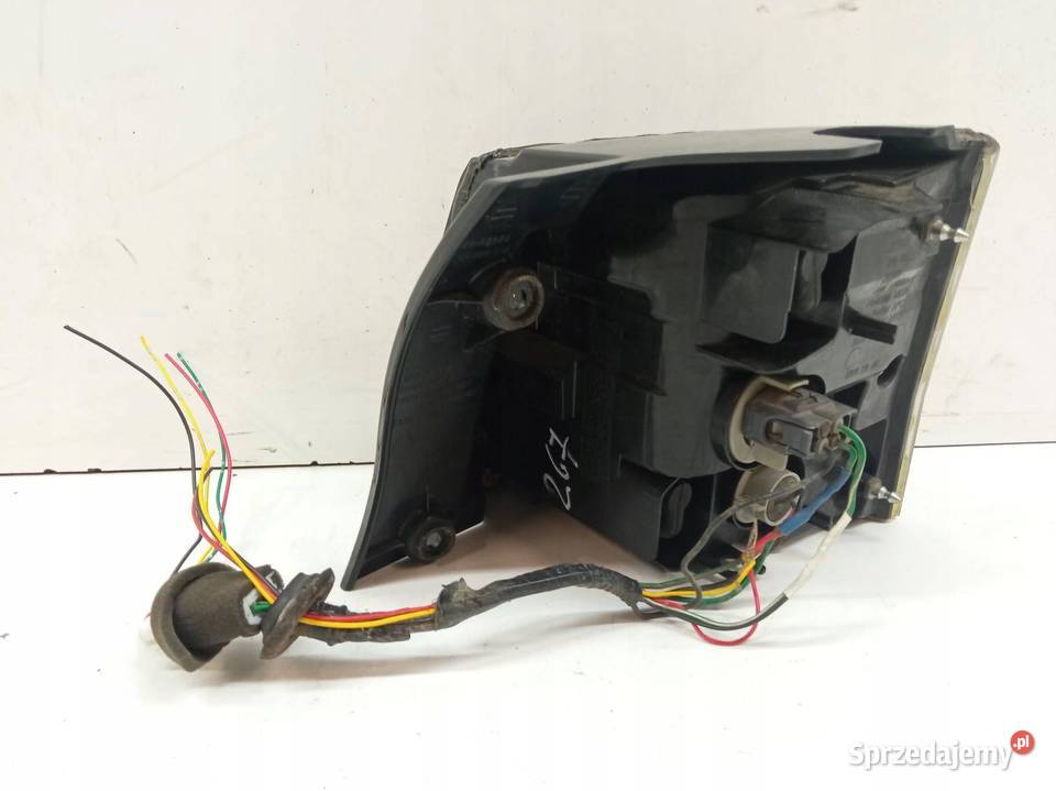 LAMPA TYŁ LEWA EU LED LIFT Mitsubishi Outlander