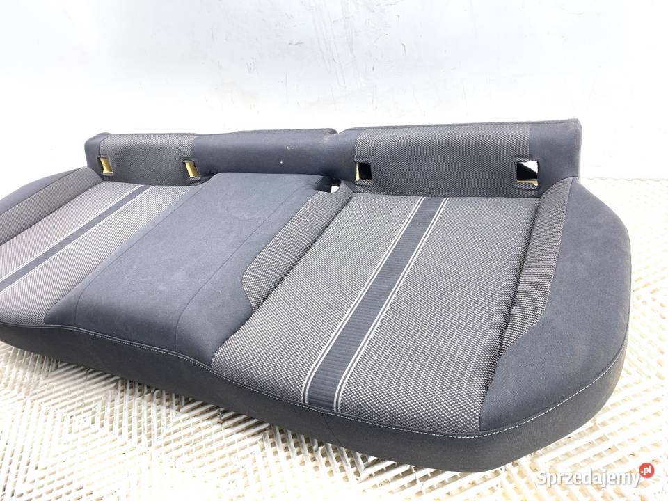 KANAPA DRUGI RZĄD VW TROC Crossover FOTEL