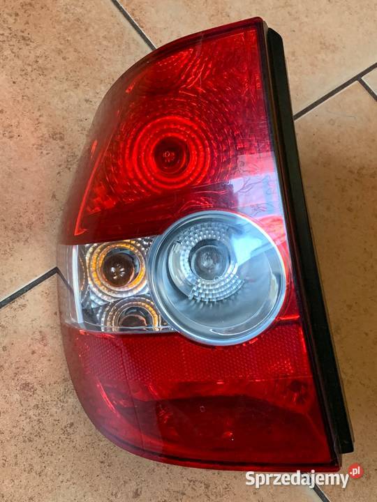 Lampa lewa tył VW FOX 20062011r 6129211 lampy tylne wielkopolskie Margonin