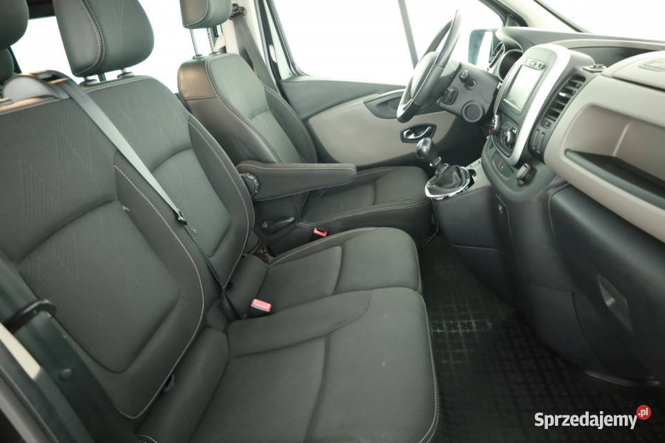 Renault Trafic 16 dCi czujnik zmierzchu sprzedam