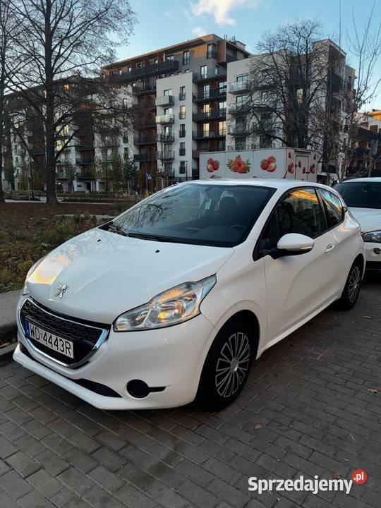 Peugeot 208 14 HDI z 2013r Warszawa