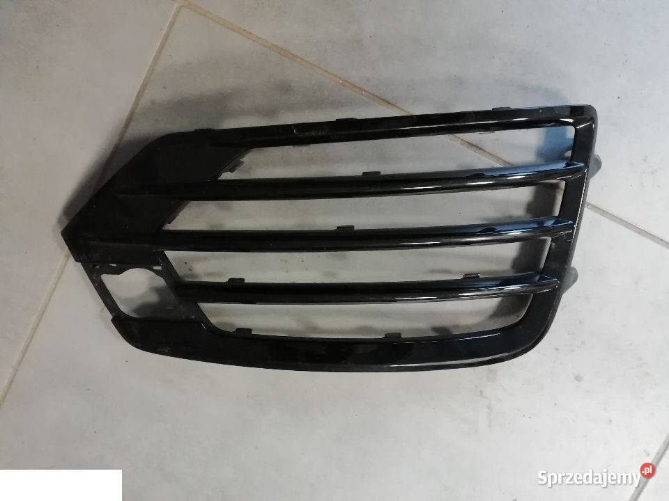 AUDI SQ3 KRATKA ZDERZAKA PRAWA 2015