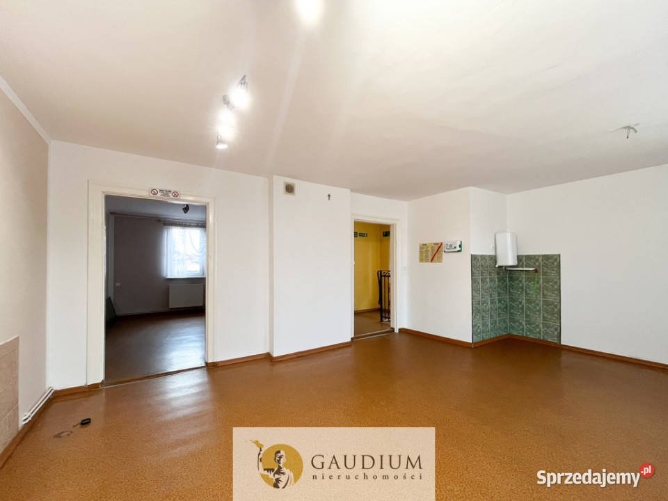 Lokal usługowomieszkalny I Pszczółki sprzedam