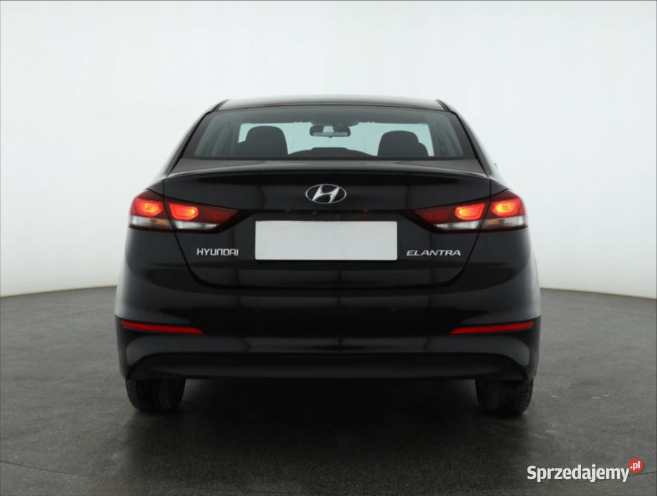 Hyundai Elantra 16 CVVT światła przeciwmgielne Piaseczno