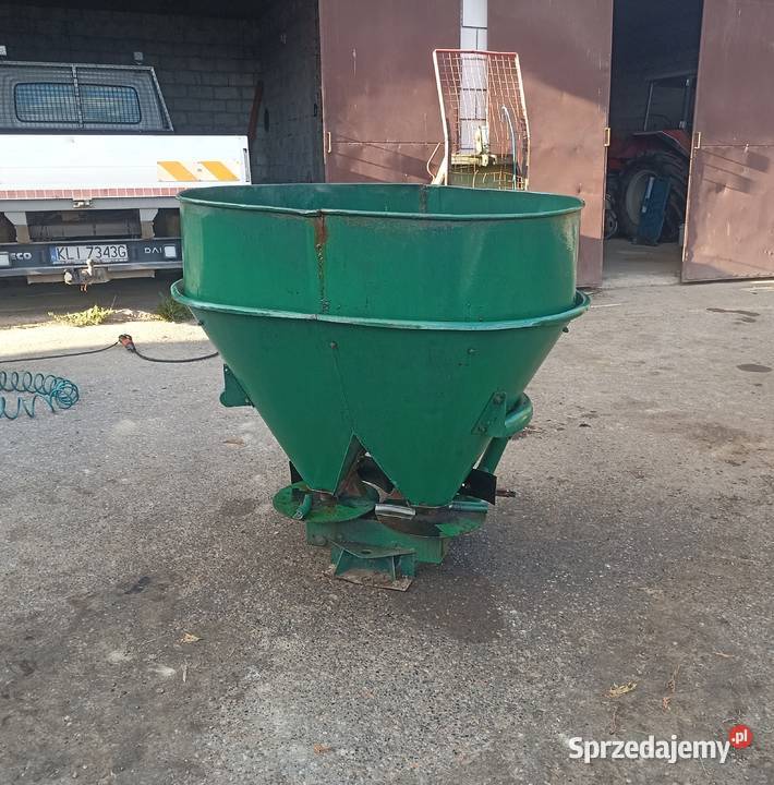 Rozsiewacz nawozów Amazone dwutalerzowy 350L Rozsiewacze nawozów