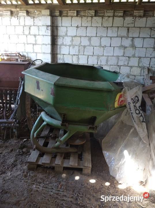 Rozsiewacz nawozu MOTYL lejowy Siewniki i sadzarki Teodorówka-Kolonia