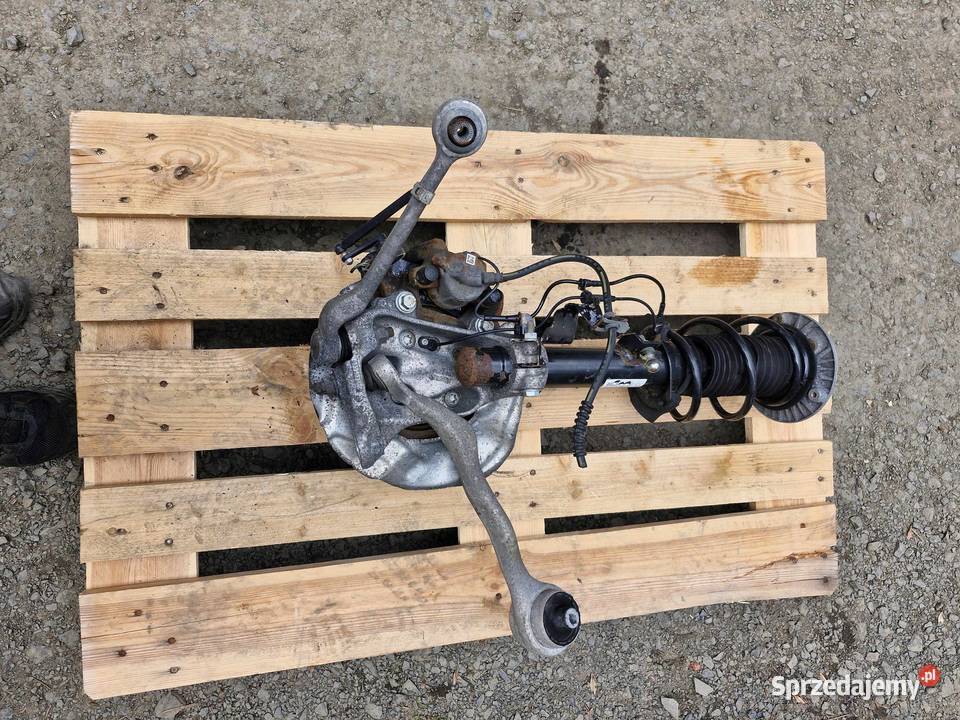 6791581 BMW F30 F31 ZWROTNICA AMORYZATOR PRAWY