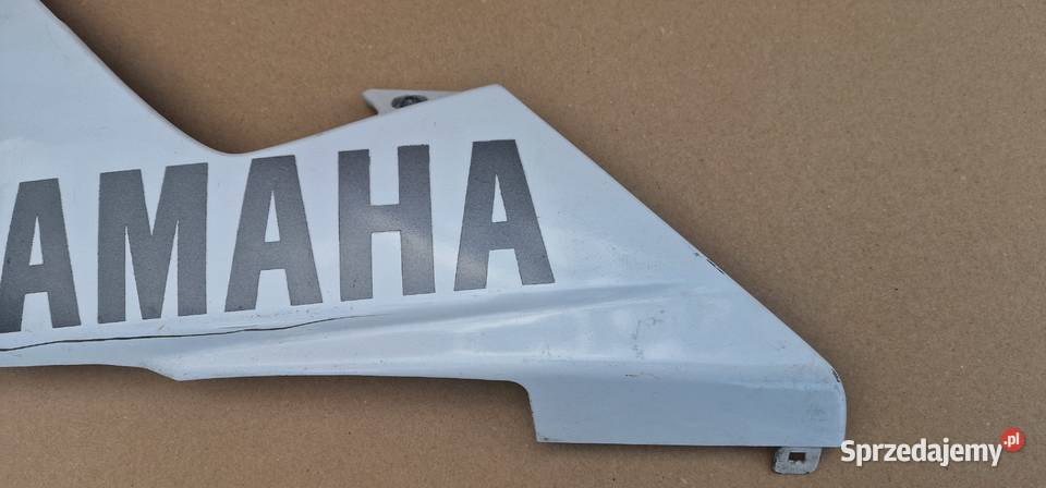 YAMAHA YZF R1 RN09 PŁUG BOK OWIEWKA OSŁONA LEWA Szyby i owiewki Bieleń