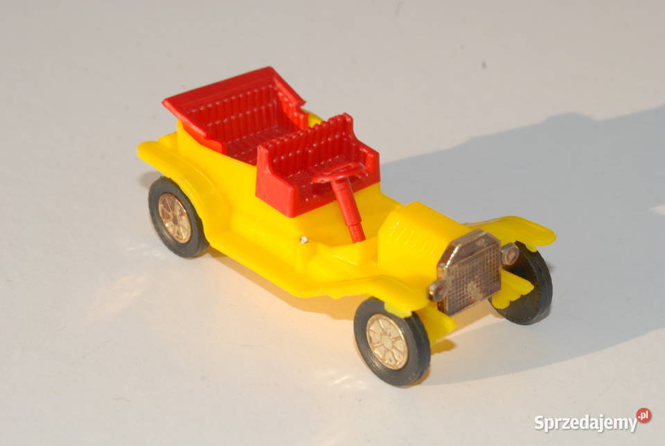 Stara zabawka samochód Oldtimer Ford firmy SMR Cieszyn