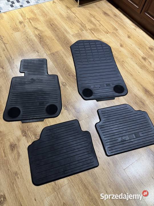 Dywaniki wycieraczki gumowe BMWE90