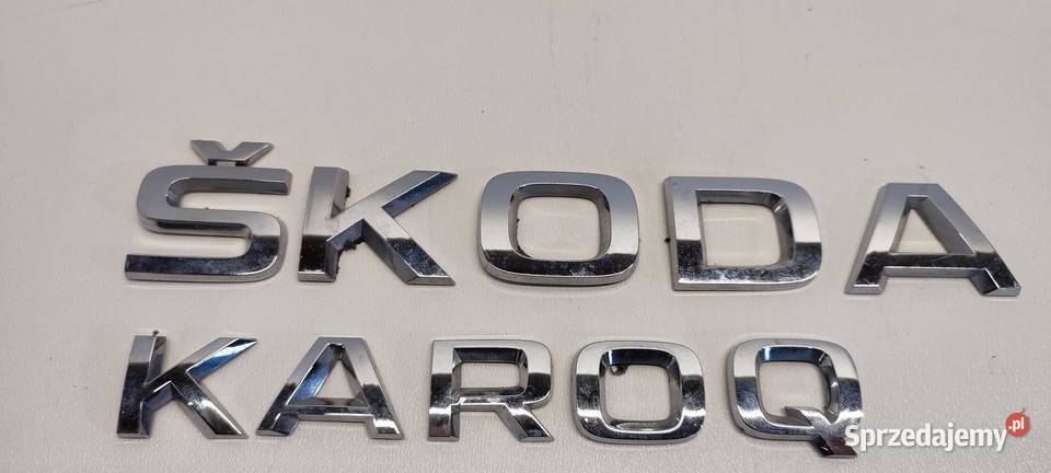 SKODA KAROQ EMBLEMAT ZNACZEK KLAPY osobowe