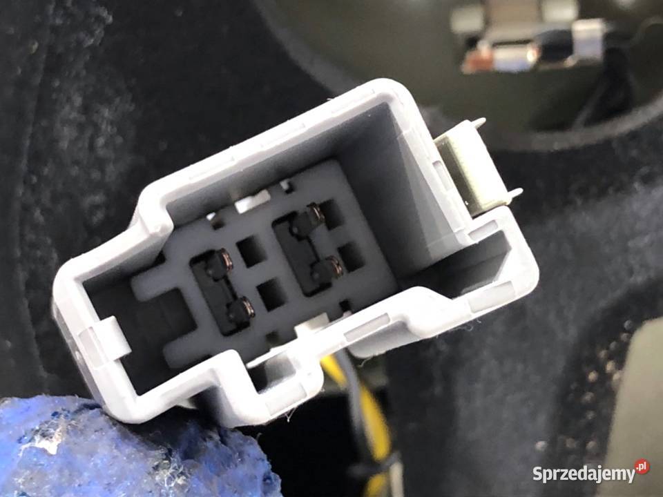 LAMPA PRAWY TYŁ VOLVO V70 III 30698984 Kombi podkarpackie