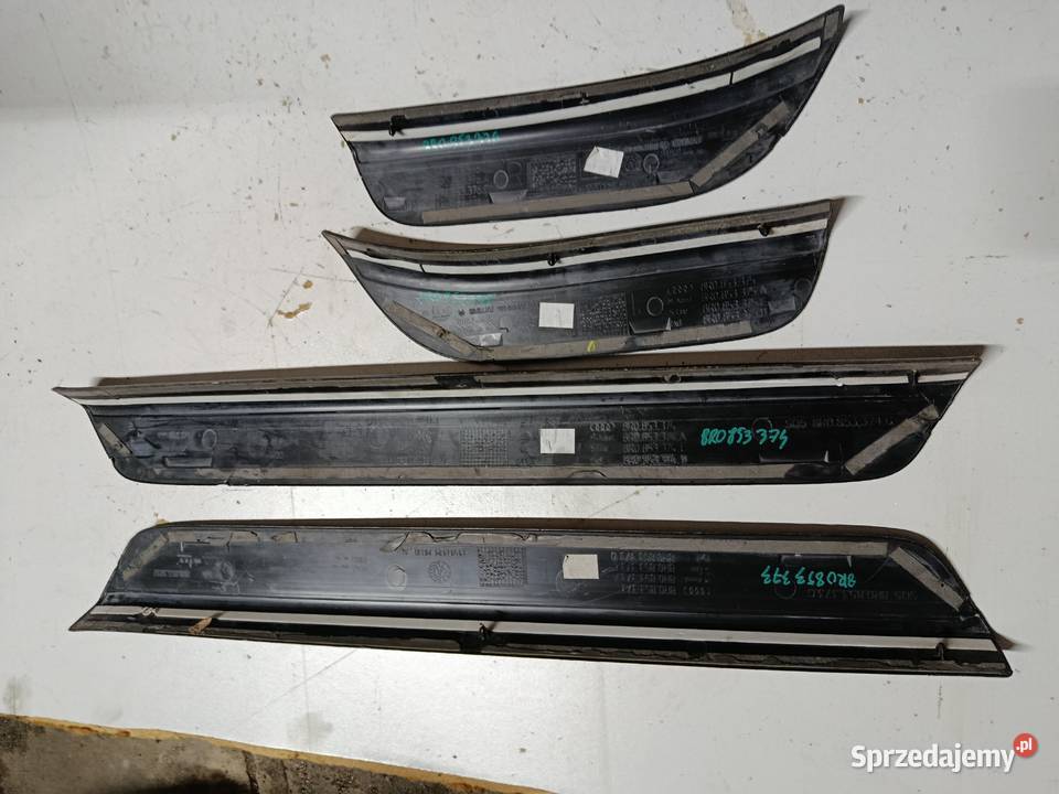 Audi Q5 lift 8R listwy progowe przód tył komplet Rok produkcji 2017